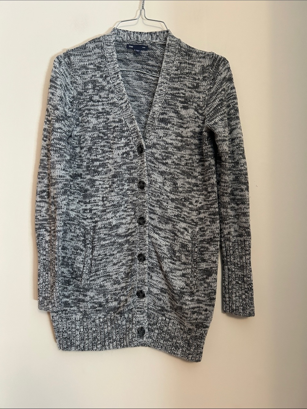 GAP Marbled Gray V-Neck Button Cardigan side pockets size XS